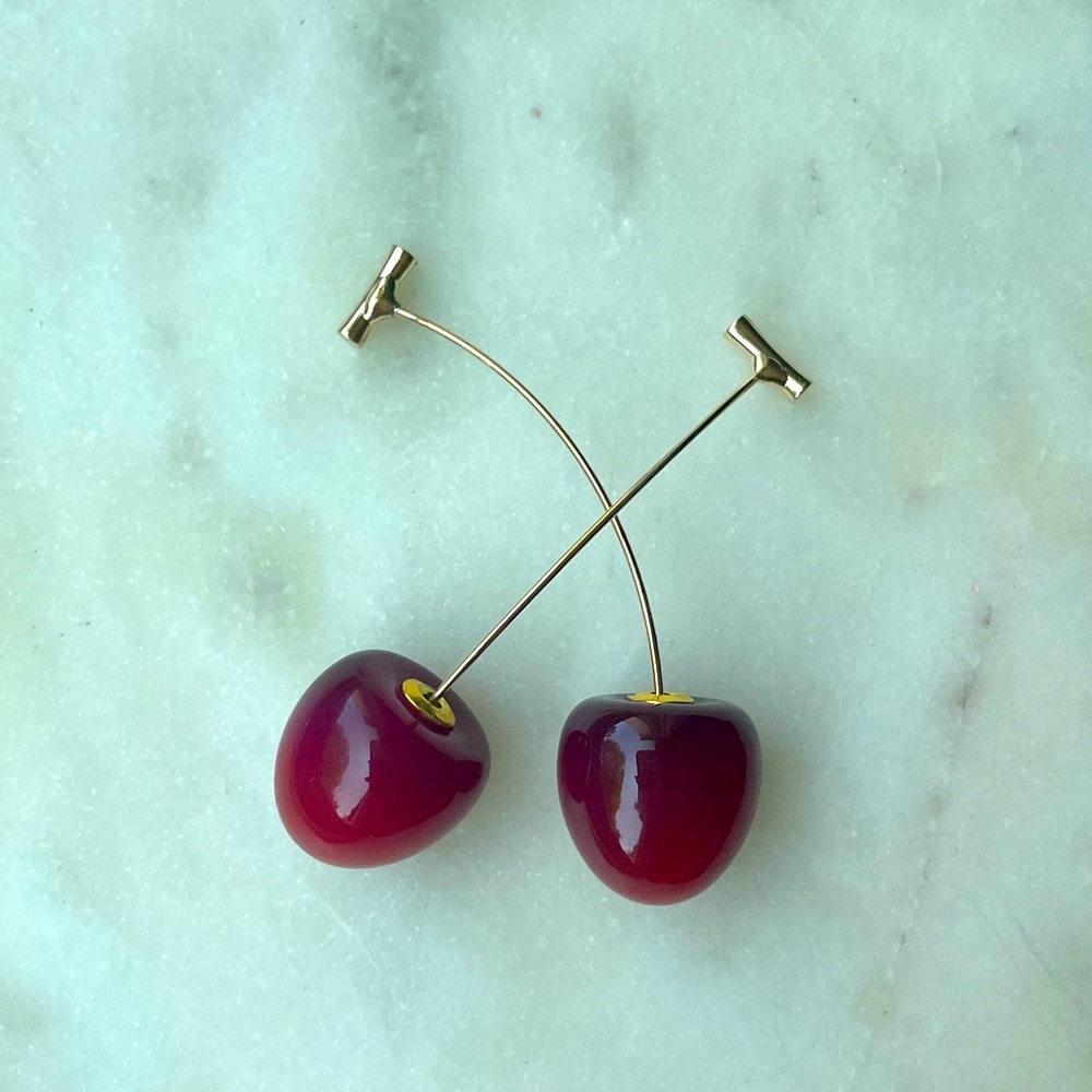 🍒 Urban Outfitters Cherry Season Dangle Earrings